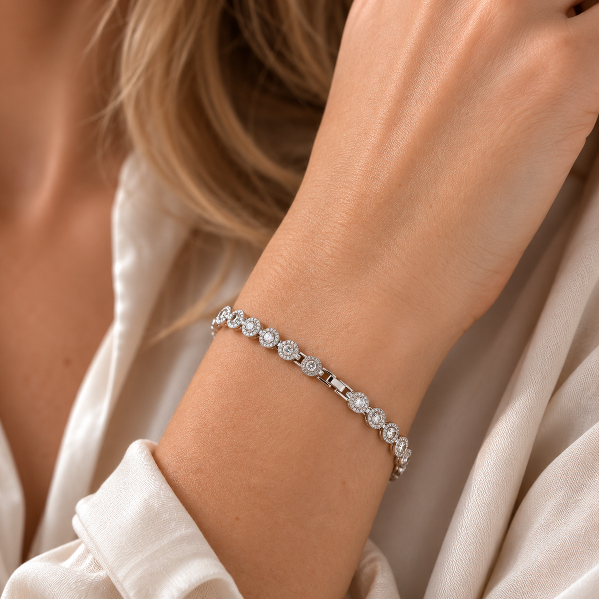Victoria – Halskette und Armband mit rundem Glanzknopf