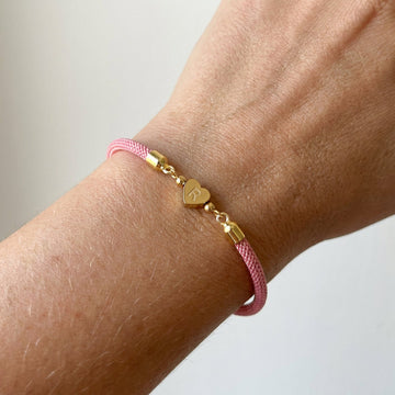 Daphne – Personalisierte Herzarmband für Frauen