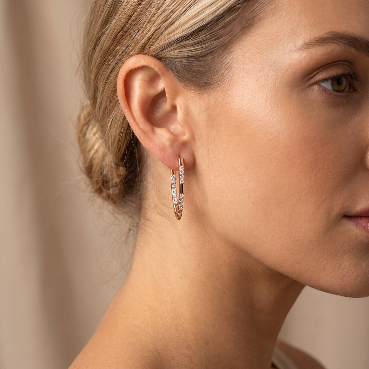 Cleah – Elegante Ohrringe aus goldfarbener Zirkonia