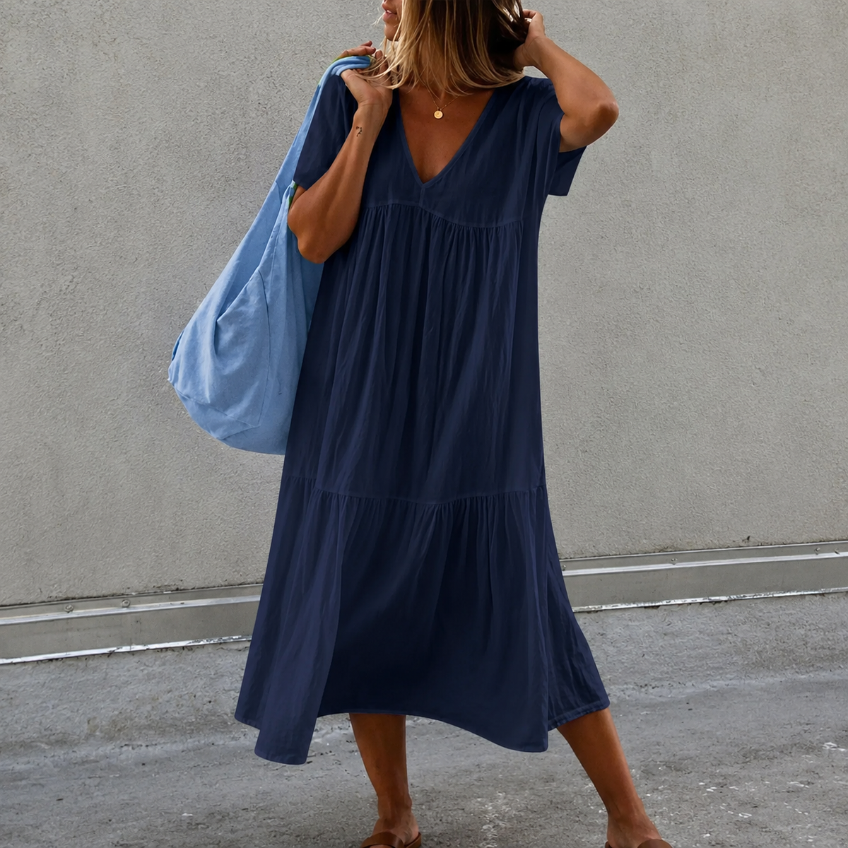 Deanna - Bequemes und vielseitiges Freizeitkleid mit V-Ausschnitt