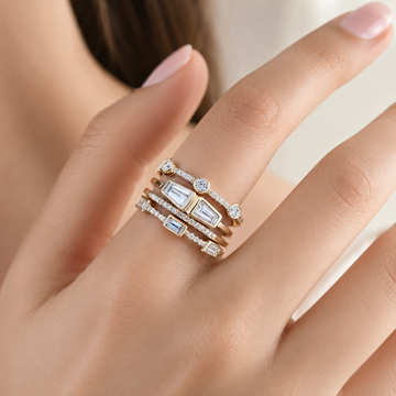 Shuvee – Konstellation von Vintage-Goldringen mit Zirkonia