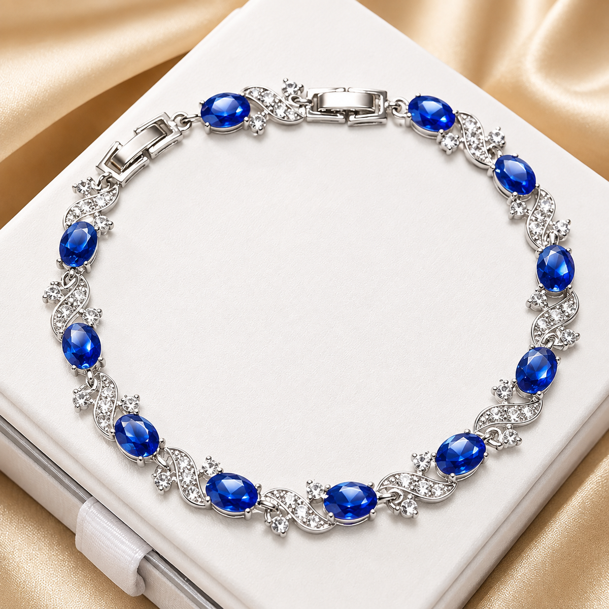 Carol – Elegante goldene Armbanduhr