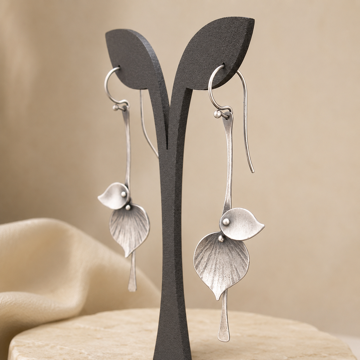 Alira – Ohrringe aus vintage Blatt in Silber