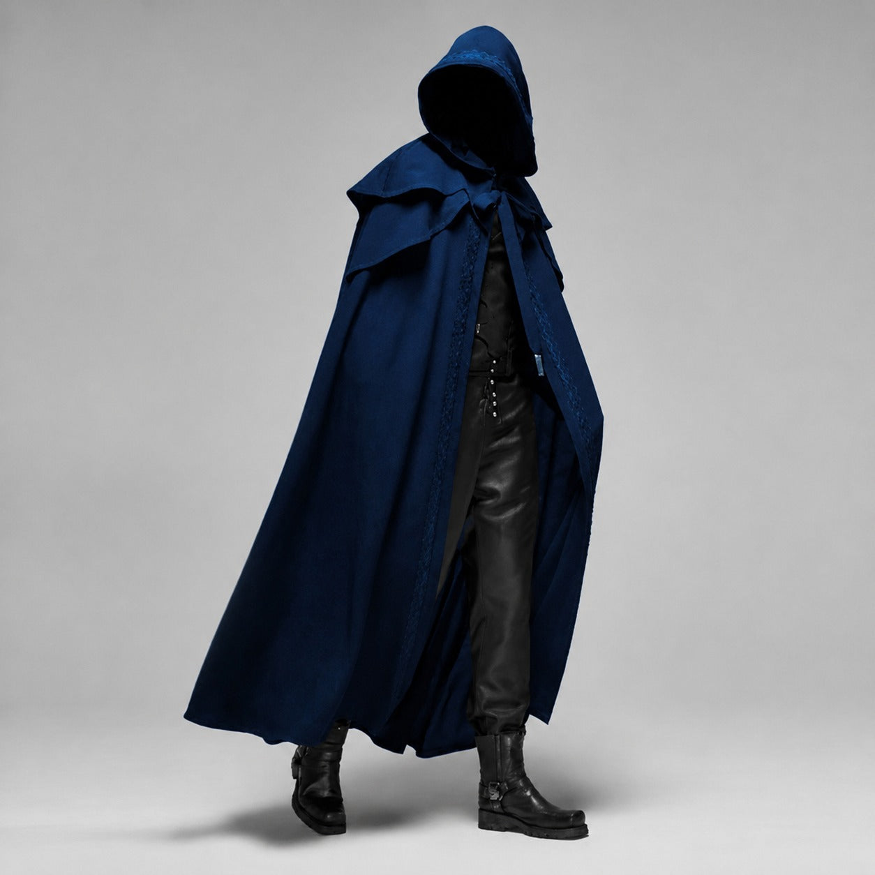 Lucien - Stilvolles Kapuzencape im Gothic-Stil