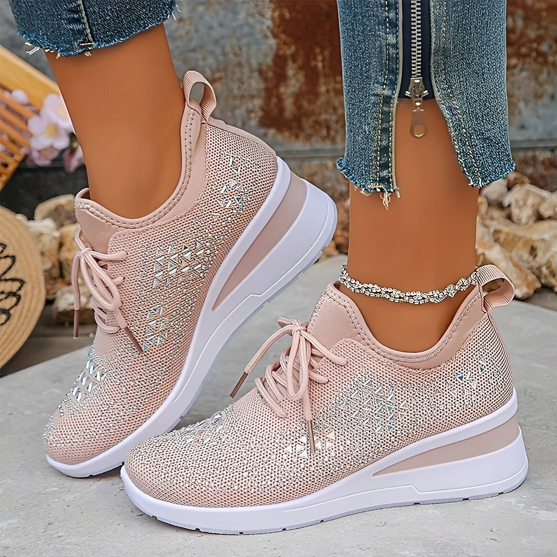 Elodie - Modische und bequeme Sneakers mit glänzenden Details