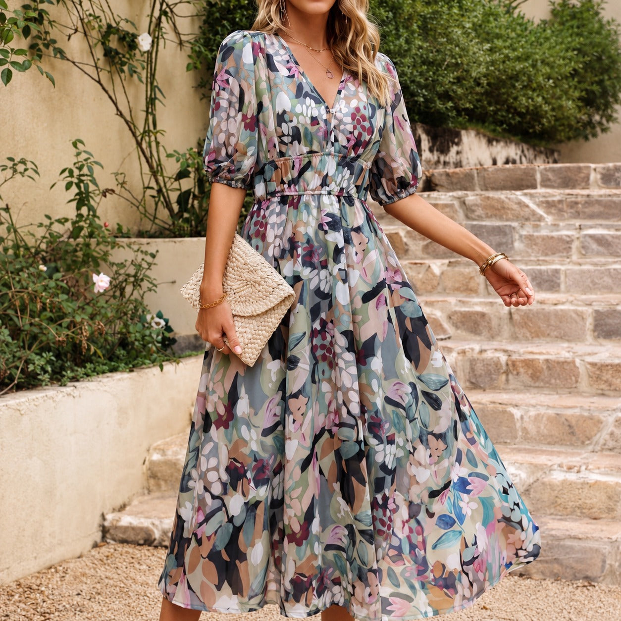 Doherty - Bequemes Midikleid mit floralen Mustern