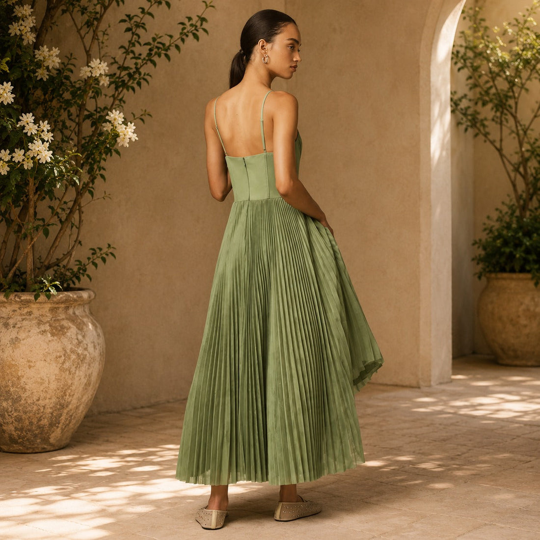 Elissa - Stilvolles Falten-Midi-Kleid