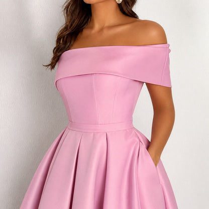 Erika - Stilvolles Kleid mit offenen Schultern