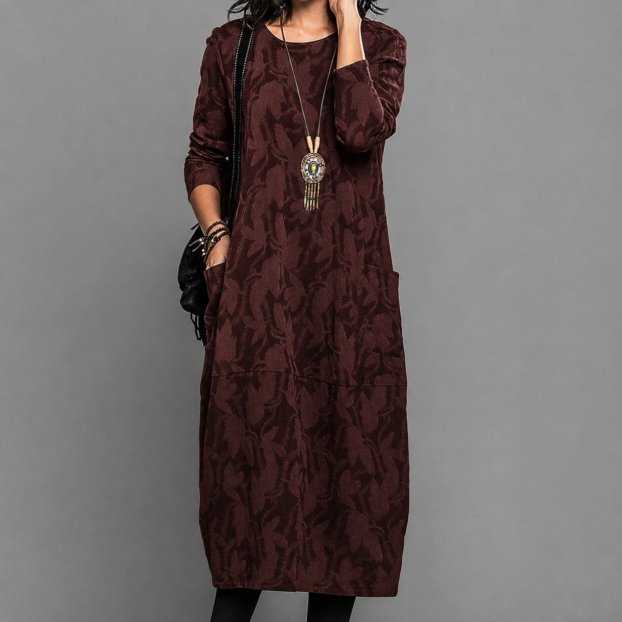 Alisha - Midi-Kleid mit Blumen und langen Ärmeln
