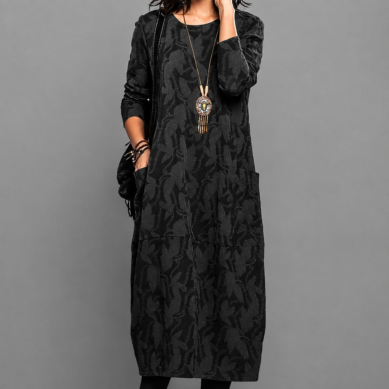 Alisha - Midi-Kleid mit Blumen und langen Ärmeln
