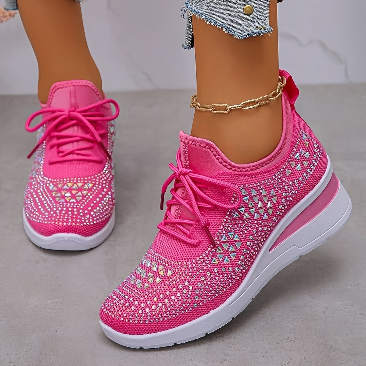 Elodie - Modische und bequeme Sneakers mit glänzenden Details