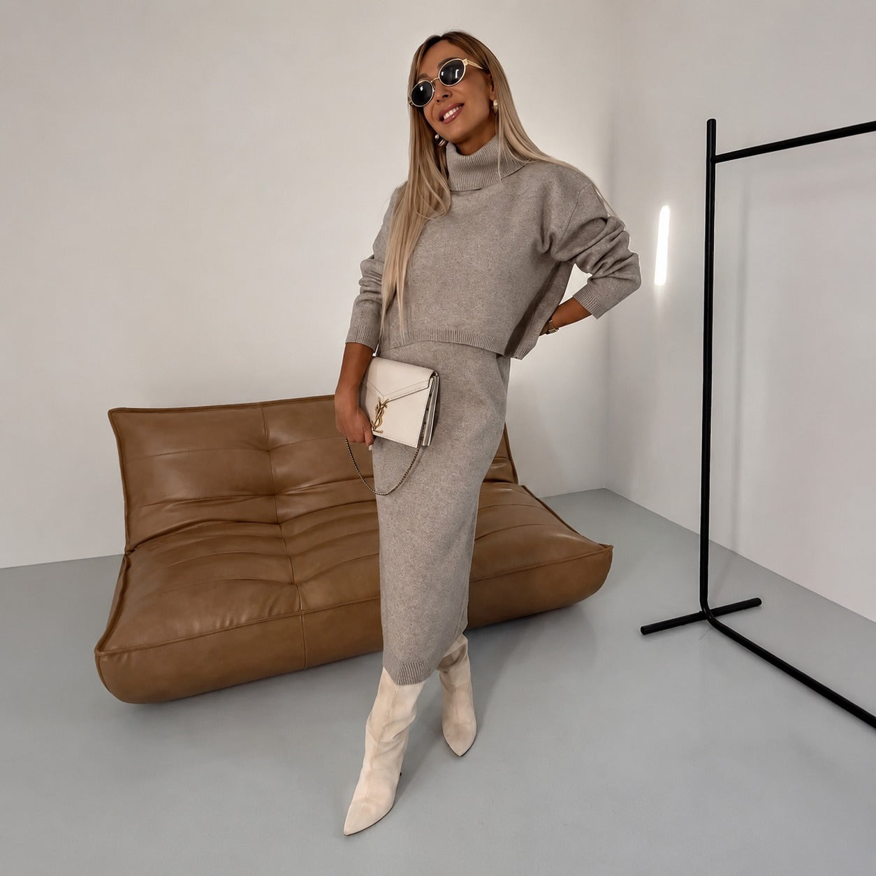 Odette - Bequemes Set mit Kleid und Rollkragenpullover
