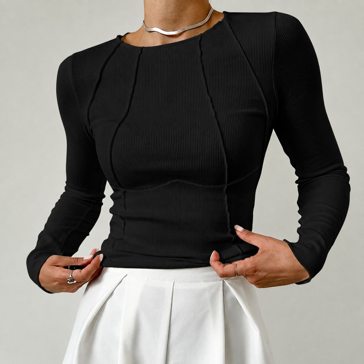 Leonie - Elegantes Langarmshirt mit Paspel-Details