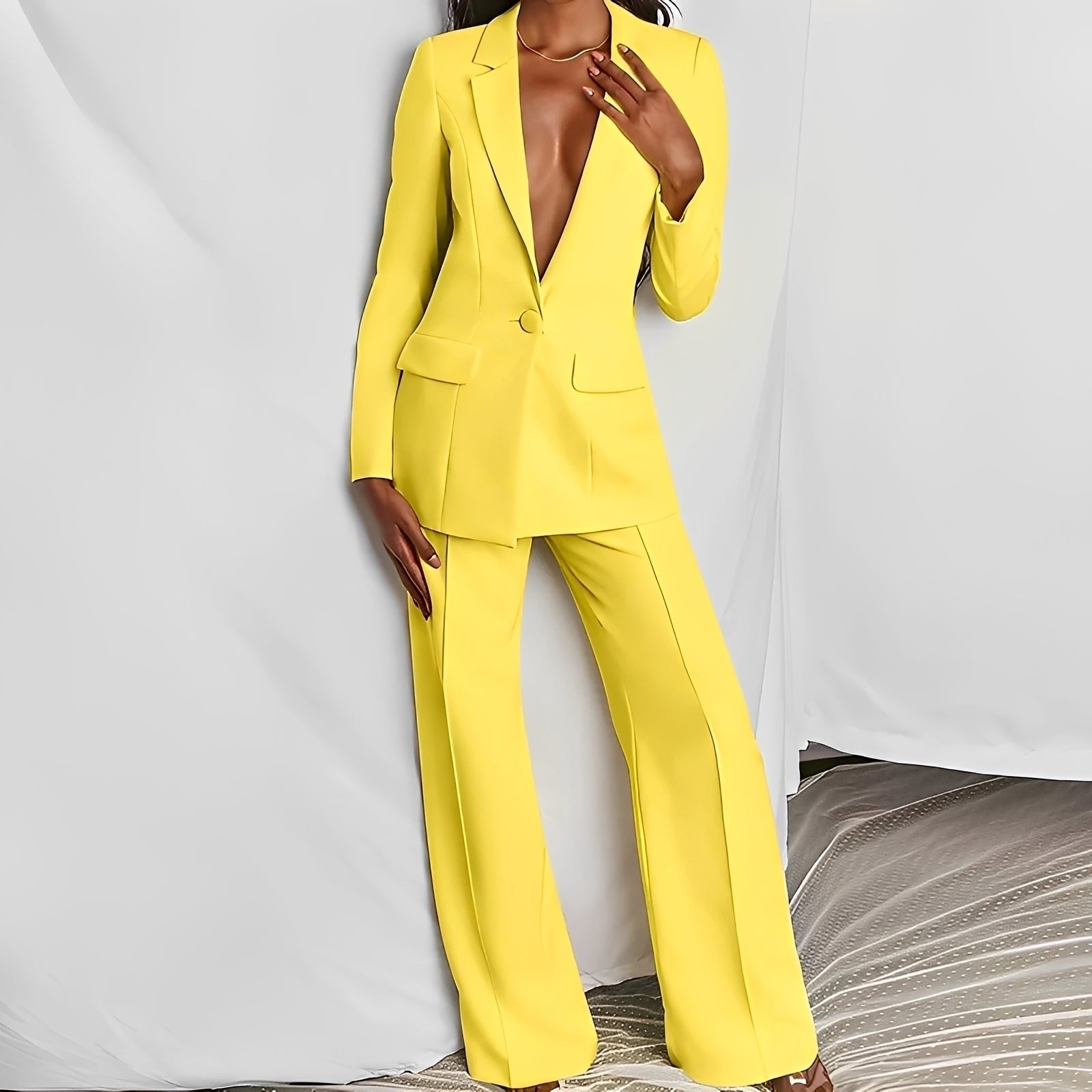 Lara - Modisches Damen-Set mit Blazer und Hose