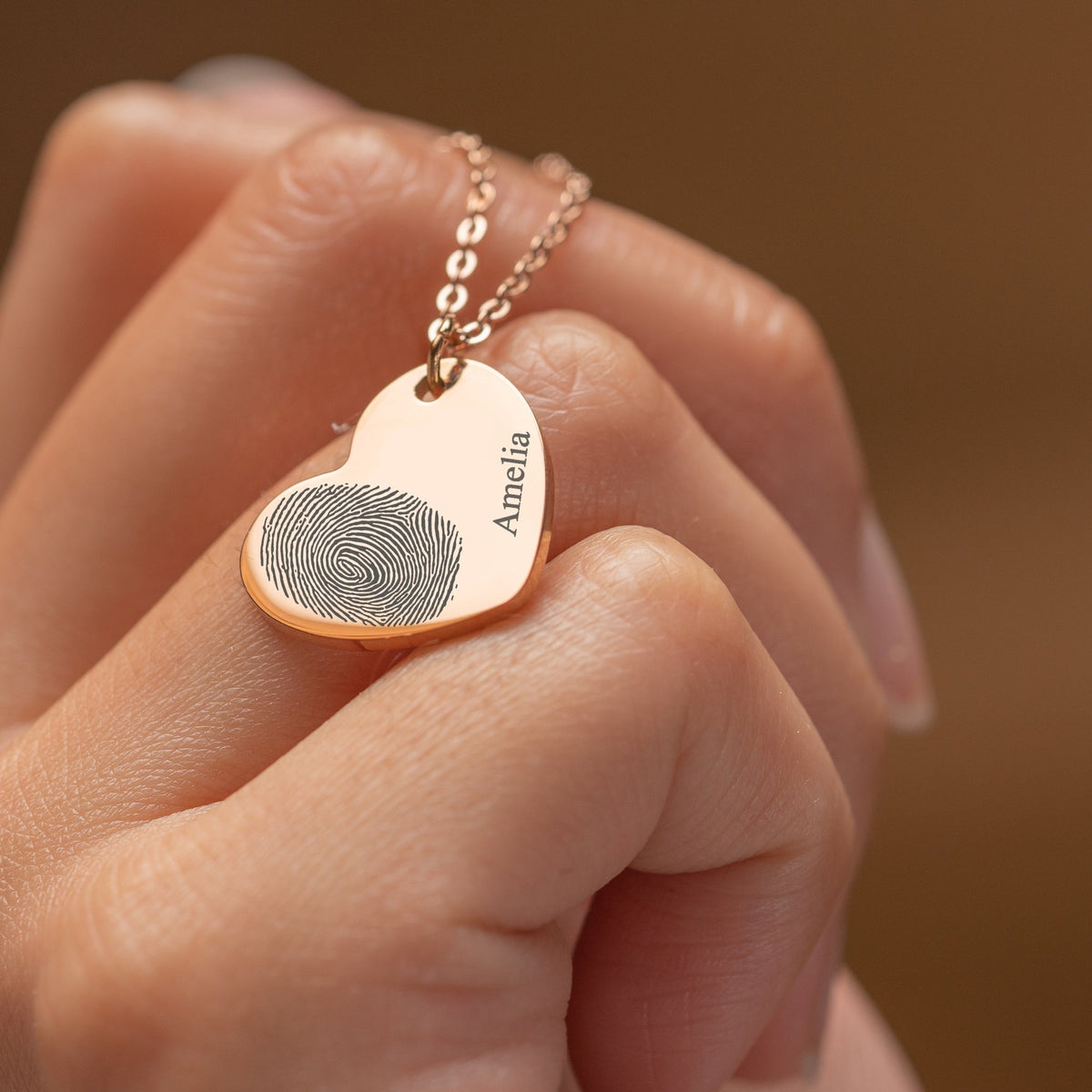 Fingerabdruck in Herzform - Halskette mit personalisiertem Namen