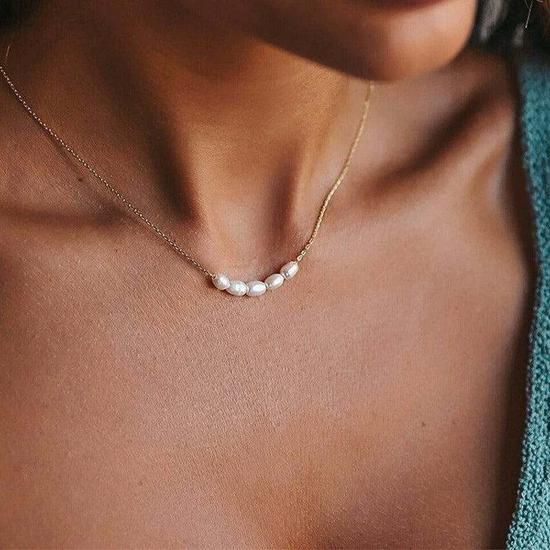 Elle – Elegante Halskette aus Perlen