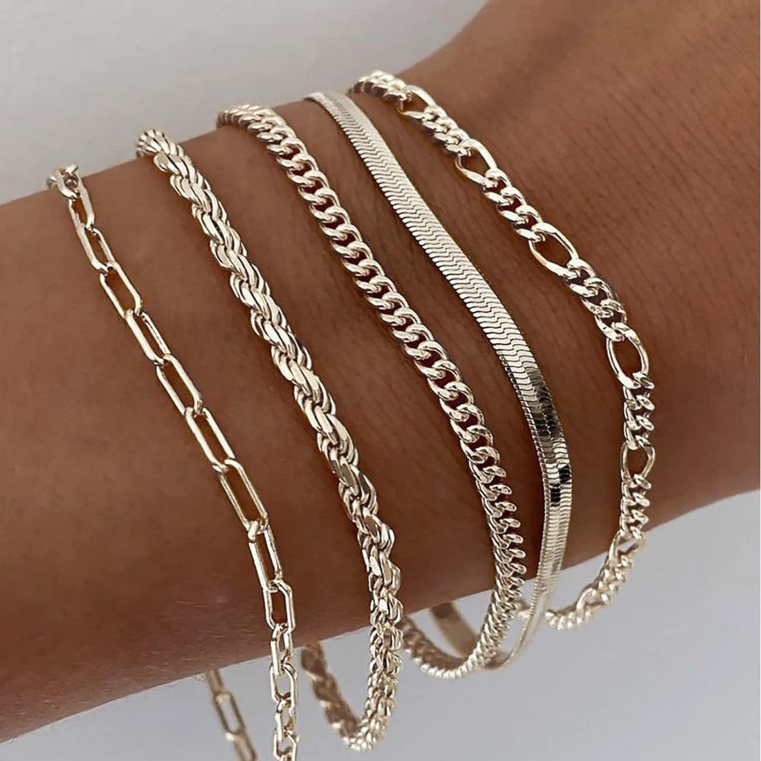 Elara – Set von minimalistischen Armbändern für Frauen
