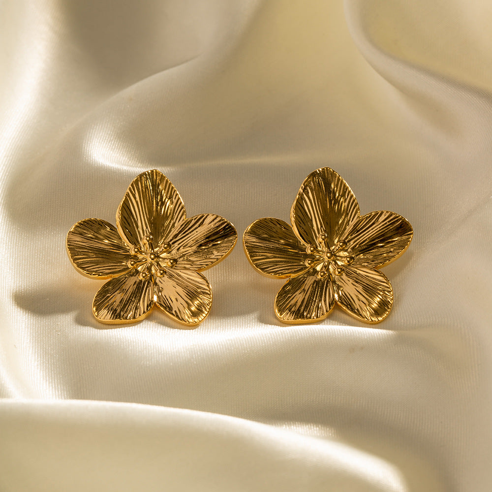 Allysa - Ohrringe aus goldenen Blumen