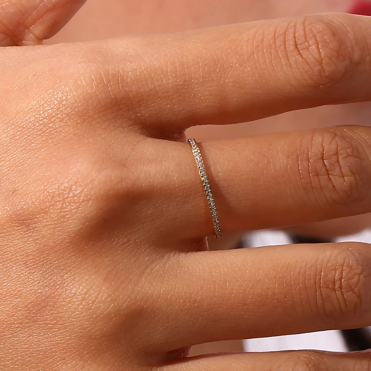 Zarra – Pavé-Ring aus strahlendem Gold