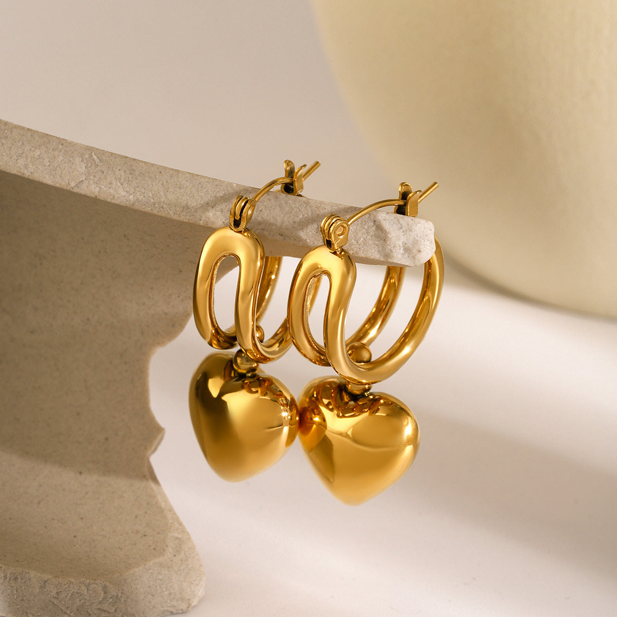 Audrey - Ohrringe aus Goldherz