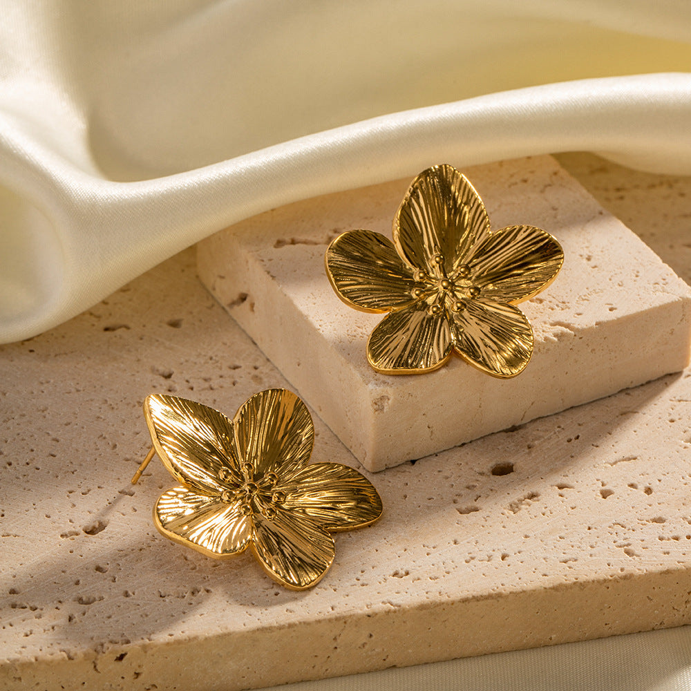 Allysa - Ohrringe aus goldenen Blumen