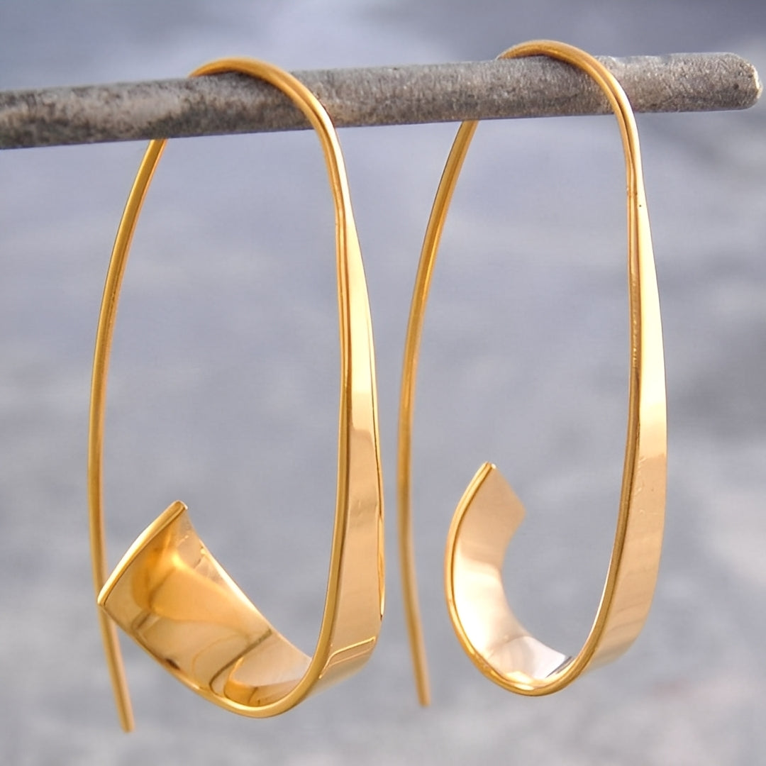 Clea – Zeitlose Ohrringe aus Gold und Silber