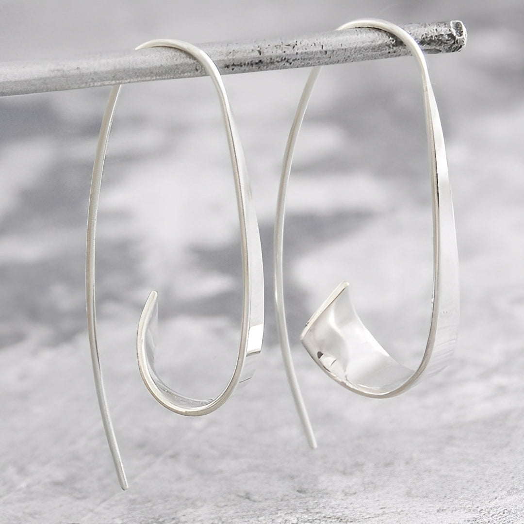 Clea – Zeitlose Ohrringe aus Gold und Silber