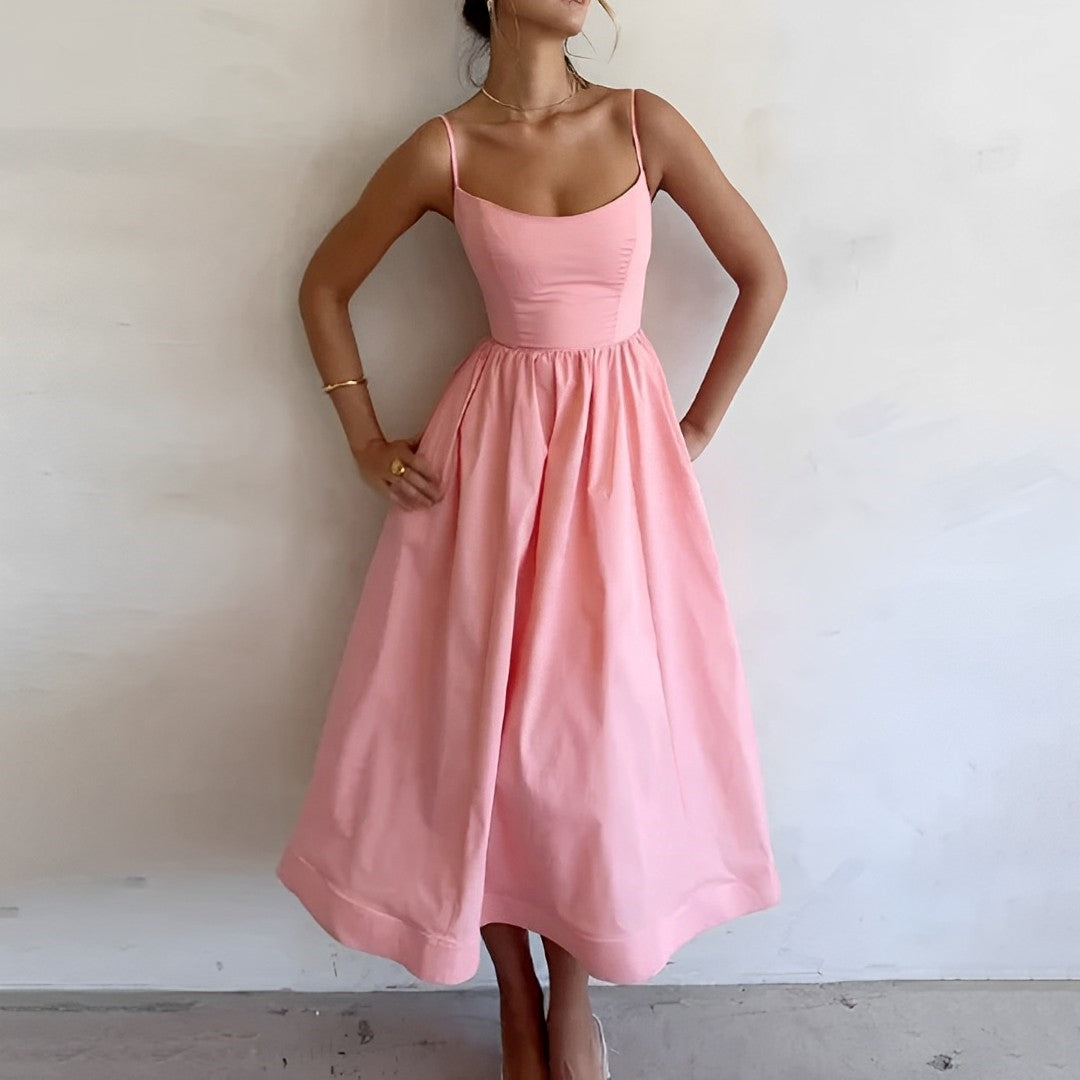 Fabiana - Kleid mit dünnen Trägern und stilvollen Akzenten