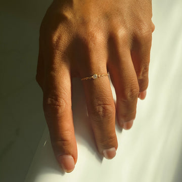 Emily - Kettenring Solitaire