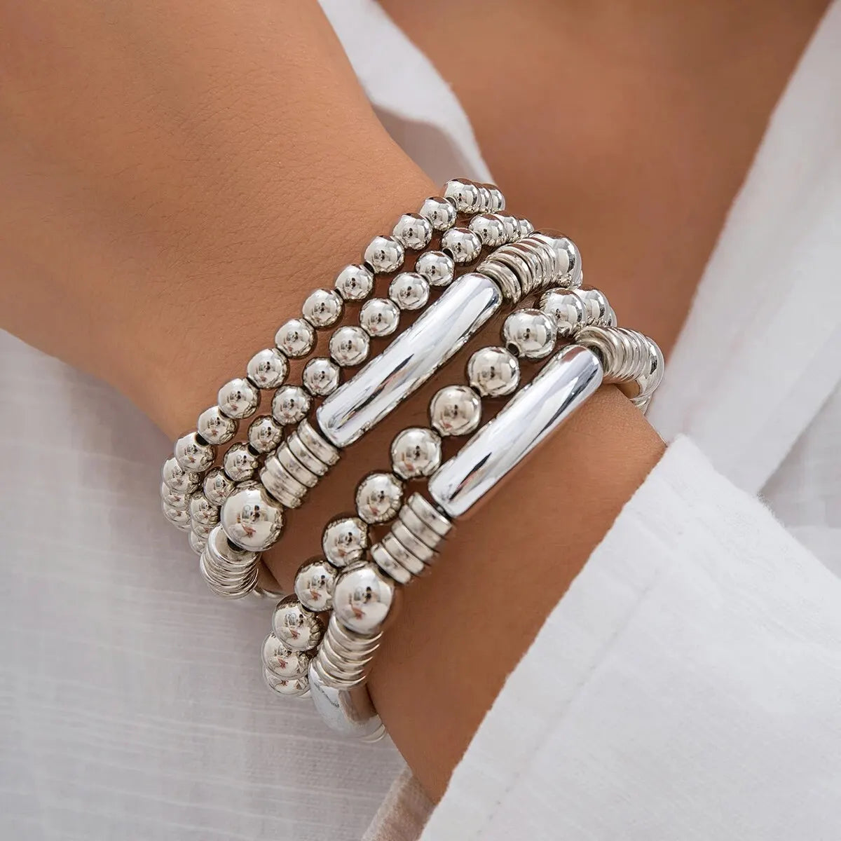 Mira – Set von 5 stapelbaren Perlenarmbändern
