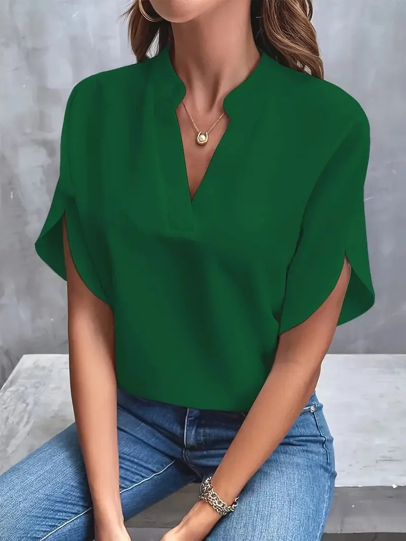 Isalie – Schicke Bluse mit V-Ausschnitt und fließendem Stoff