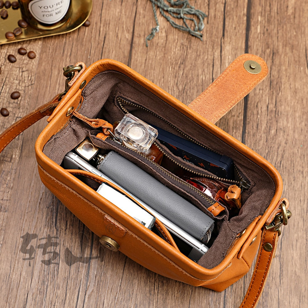 Fabienne - Retro-Ledertasche, handgemacht