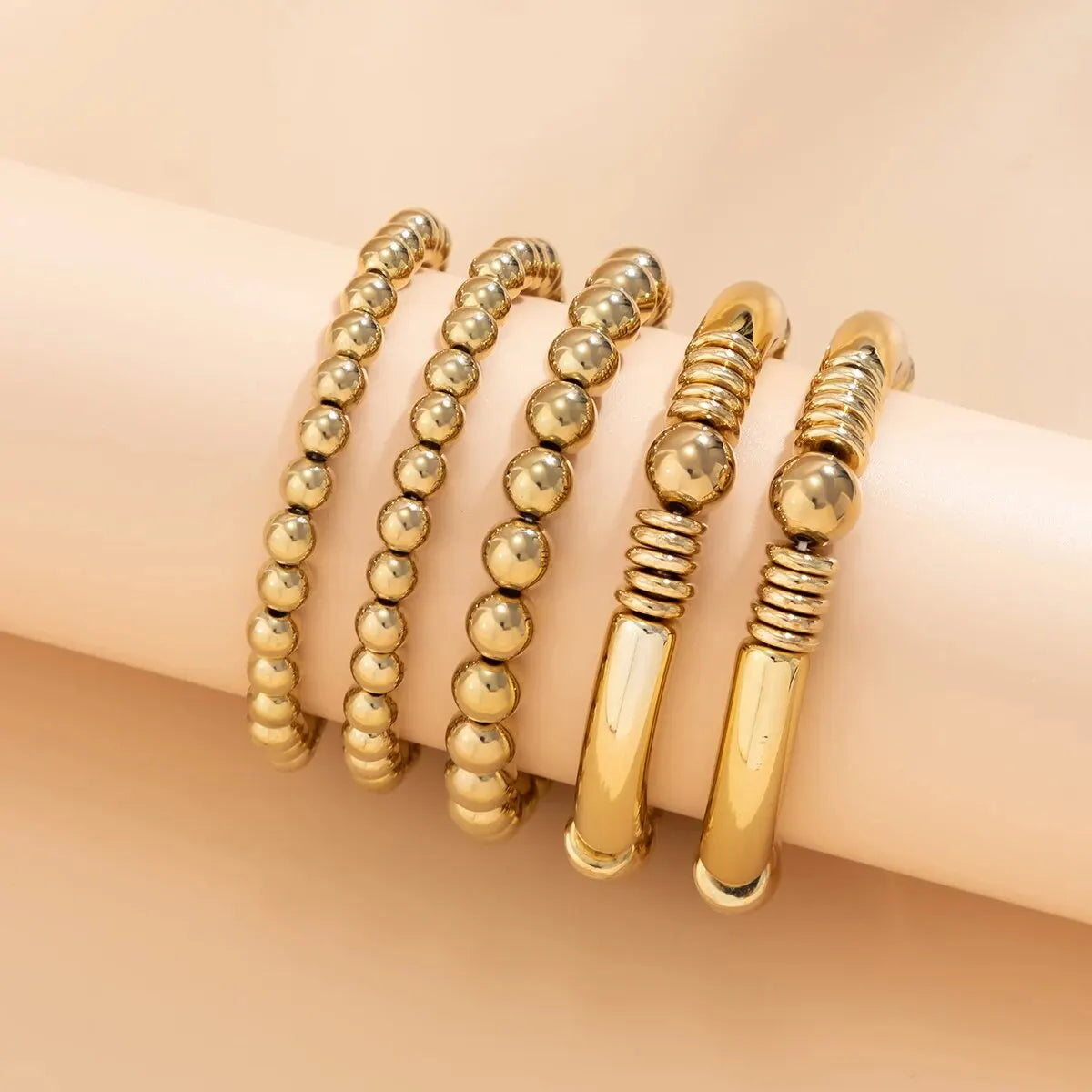 Mira – Set von 5 stapelbaren Perlenarmbändern