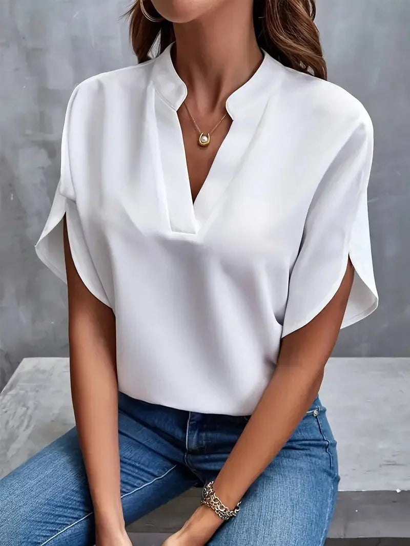 Isalie – Schicke Bluse mit V-Ausschnitt und fließendem Stoff