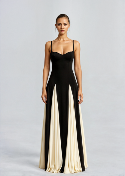 Margaux – Stilvolles Maxikleid mit Ausschnitt