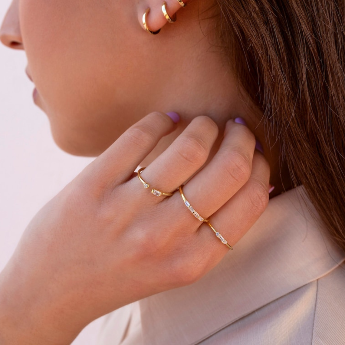 Baguette Klein - Zarter runder CZ-Ring