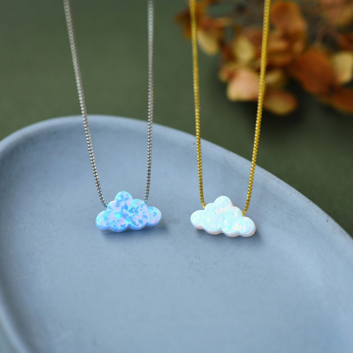 Collar aus Wolkenopal - Halskette mit Wolkenanhänger