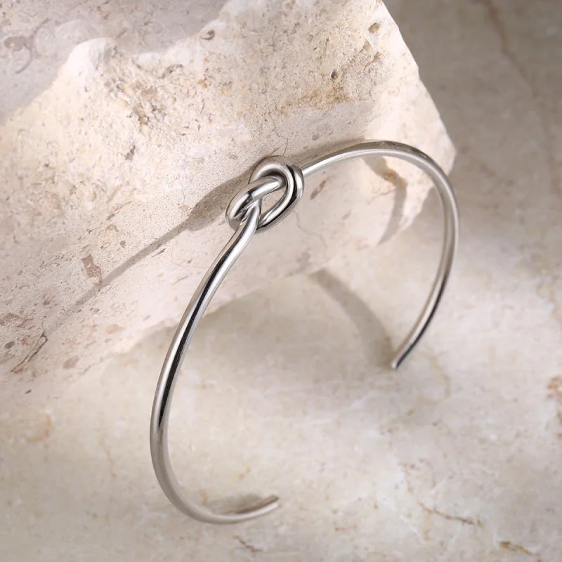 Inaya – Vintage-Armband mit verstellbarem Knoten