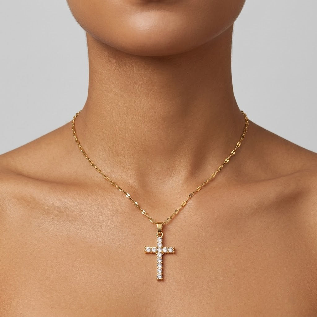Noah – Goldene Halskette mit Zirkonia-Kreuz