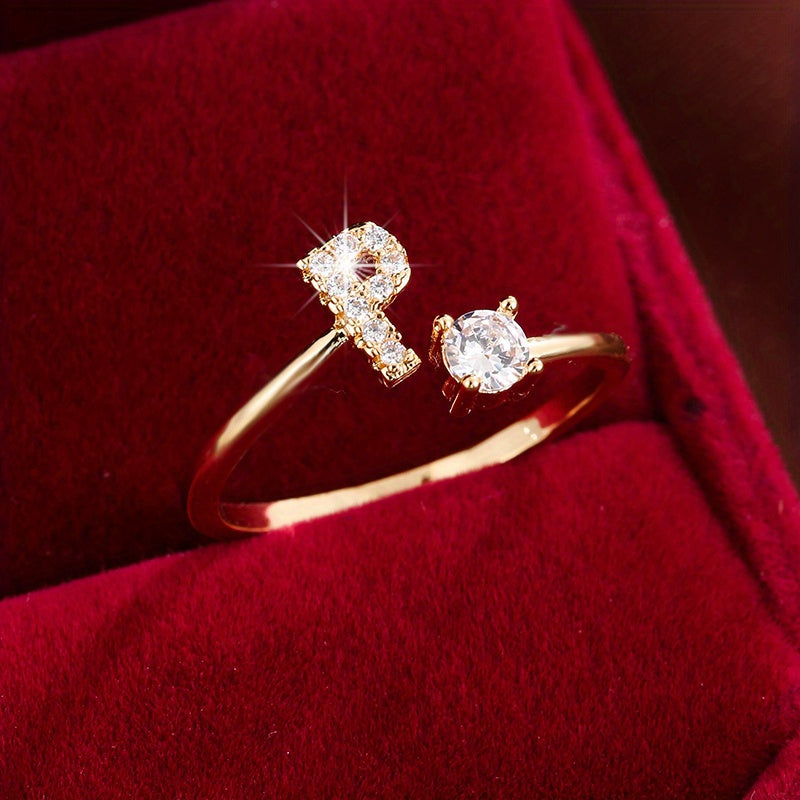 Nova – Offenes modernes Ring mit Initiale und Zirkonia