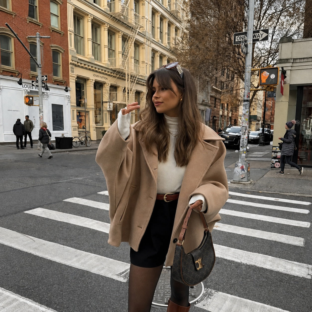 Elena - Lässig geschnittene Jacke im doppelreihigen Look