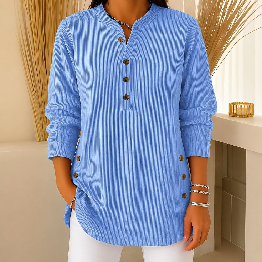 Jocelyn - Ein gemütlicher Damenpullover mit Knopfdetails
