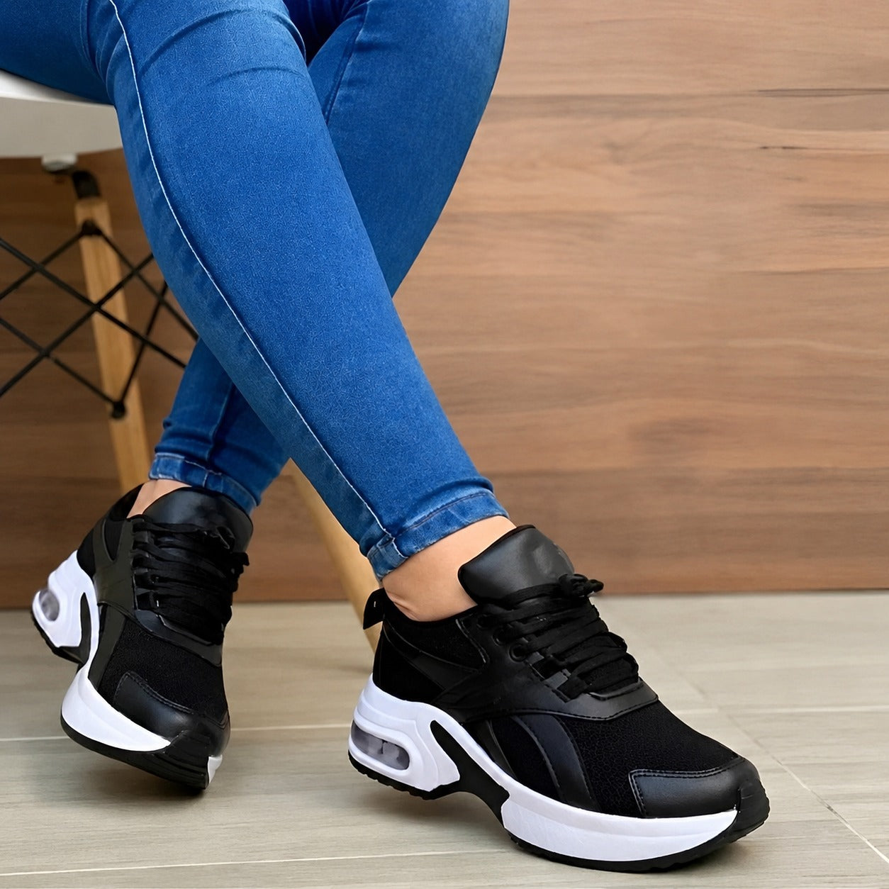 Nik - Modische und luftdurchlässige Sportschuhe
