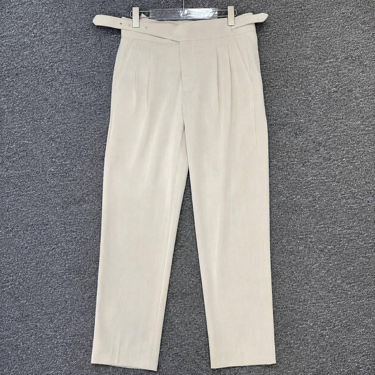 Bronson - Stilvolle Herrenhose mit verstellbarer Schnalle