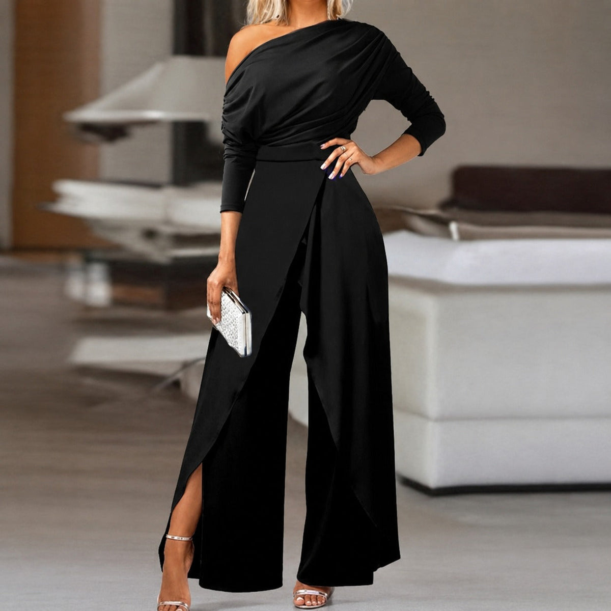 Noelle - Klassischer, figurbetonter Jumpsuit