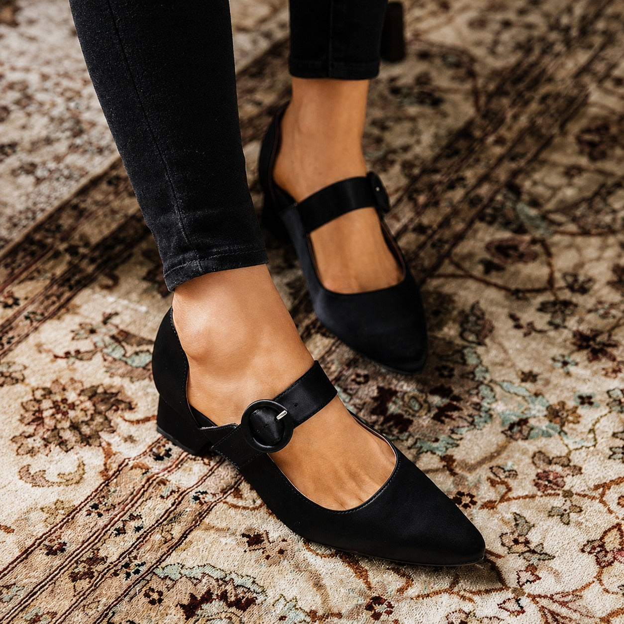 Mandy - Stil und Bequemlichkeit in einem Absatzschuh