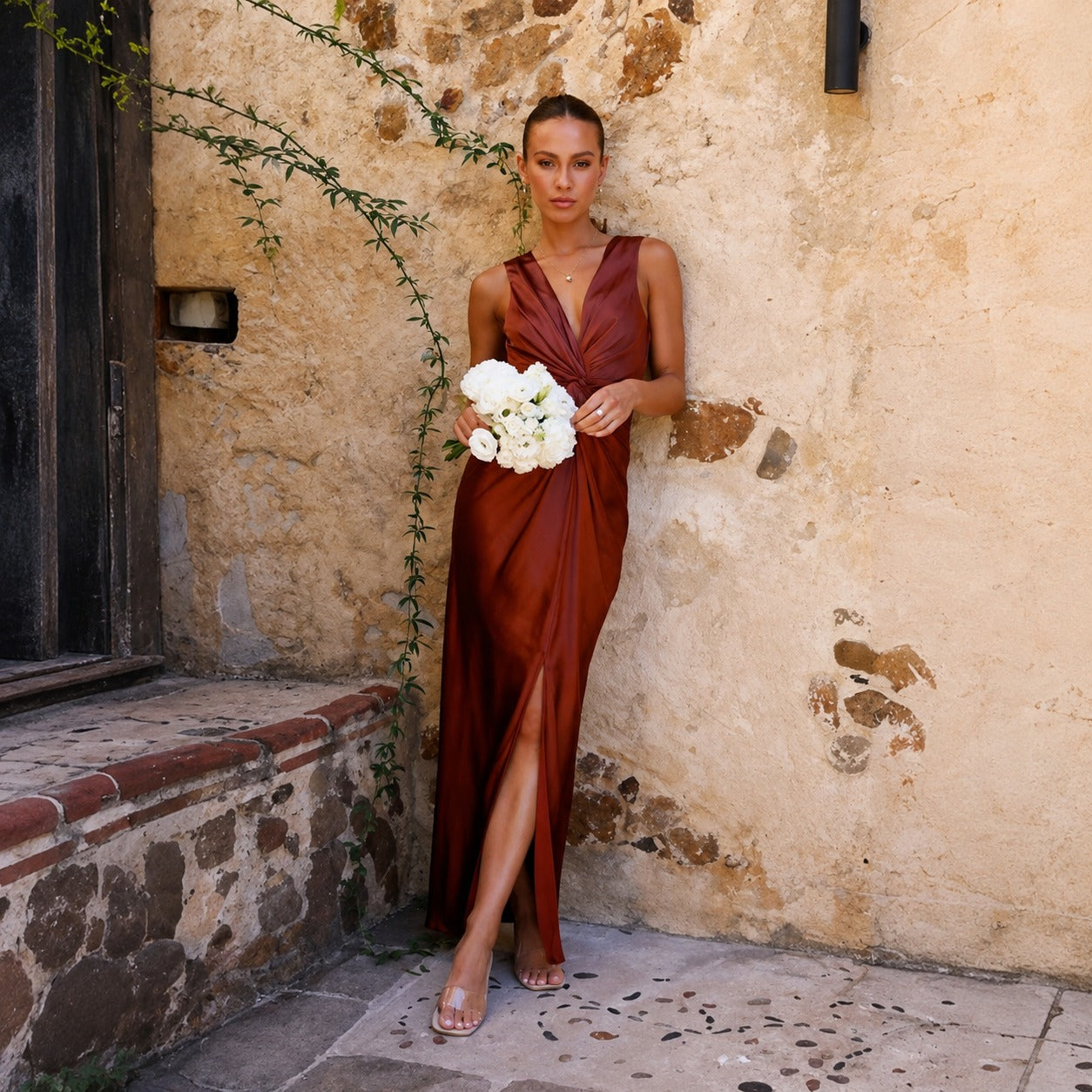 Elaine - Elegantes ärmelloses Abendkleid mit offenem Rücken