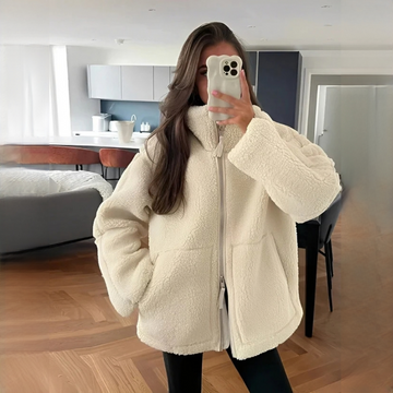 Daria - Elegante und warme Oversize-Jacke