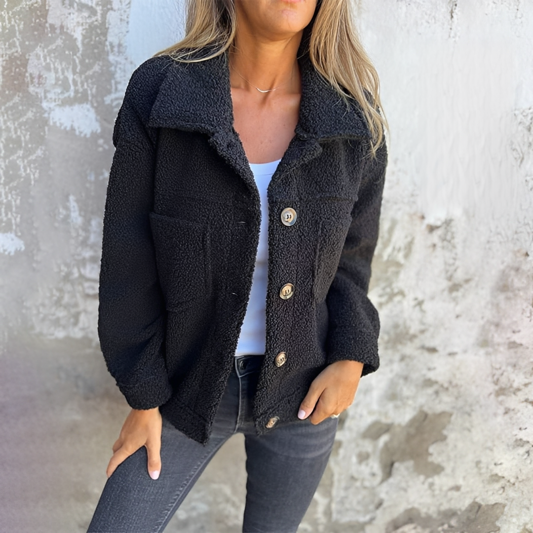 Dalila - Bequeme und flauschige Jacke