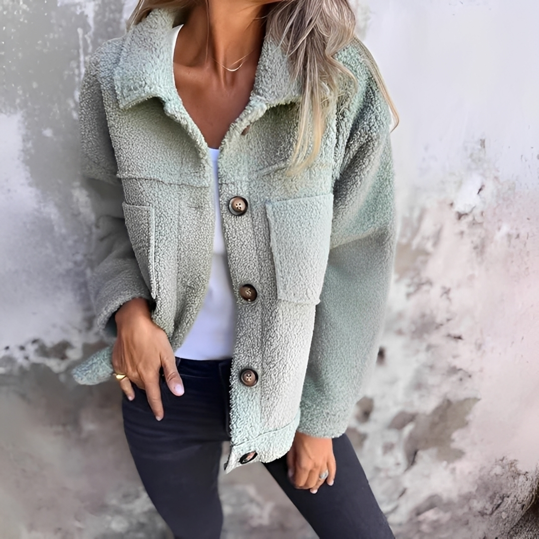 Dalila - Bequeme und flauschige Jacke